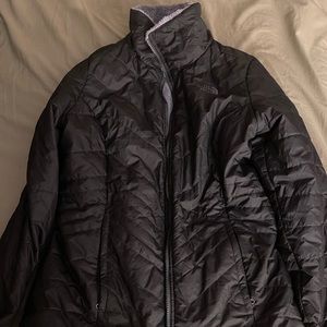 Women’s north face reversible jacket